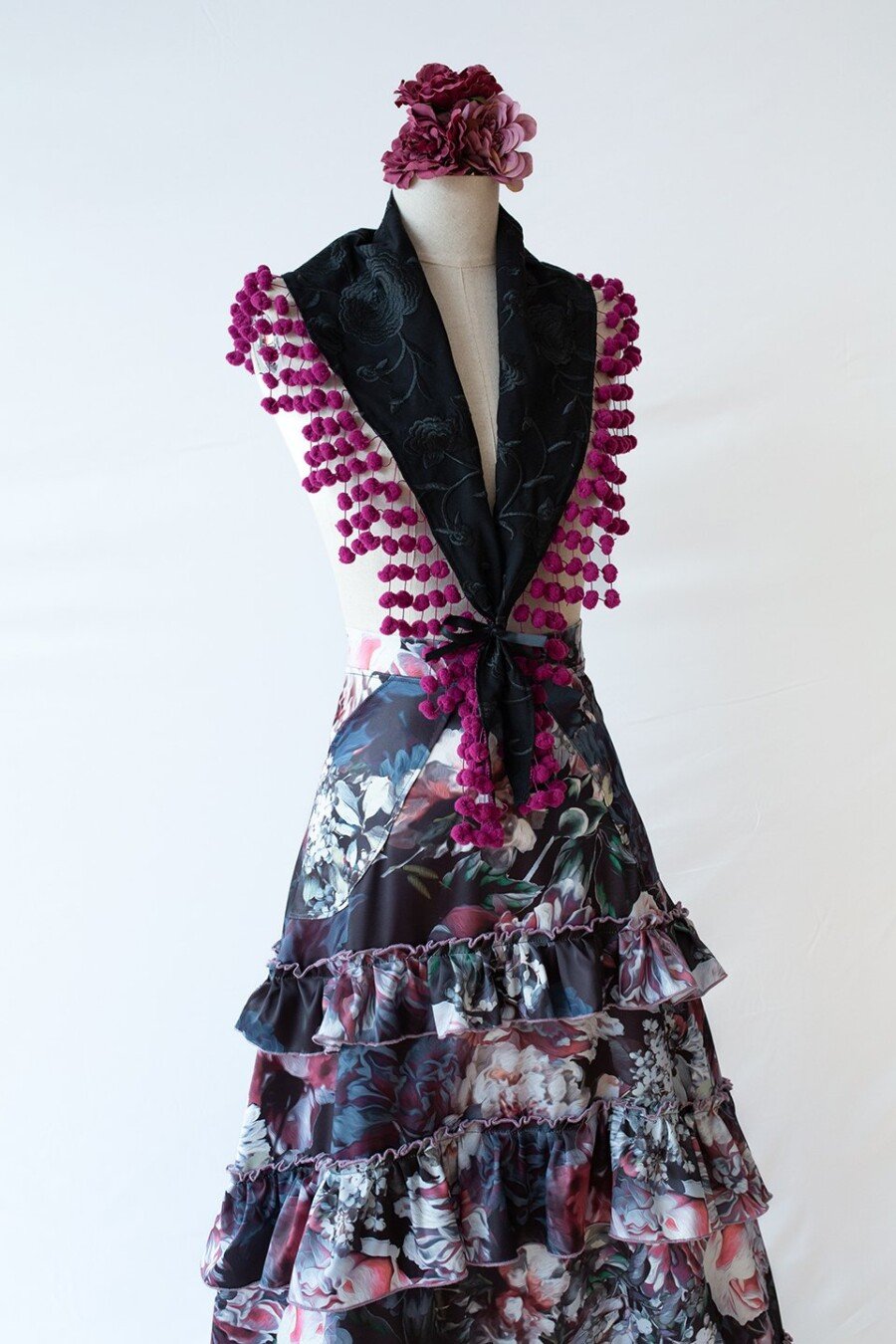 Falda flamenca con Volantes, bolsillos y mucho vuelo.