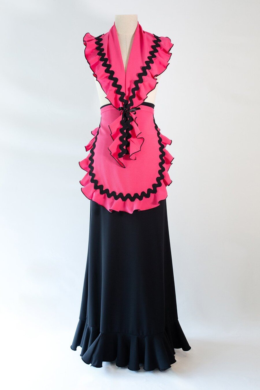 Conjunto de pico y delantal flamenco