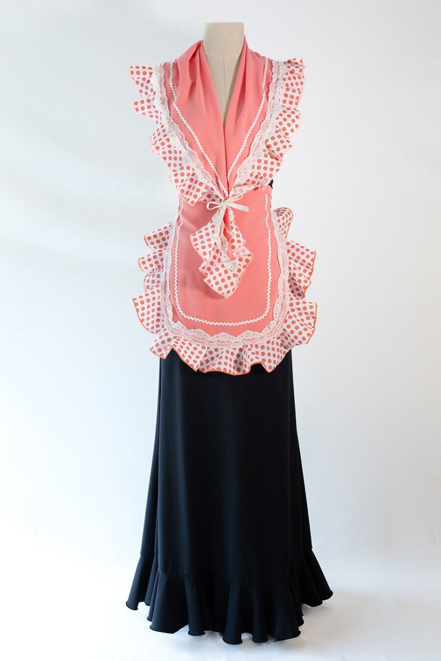 Conjunto de pico y delantal flamenco