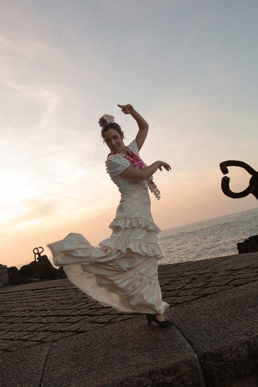 Falda flamenca con Volantes, bolsillos y mucho vuelo.