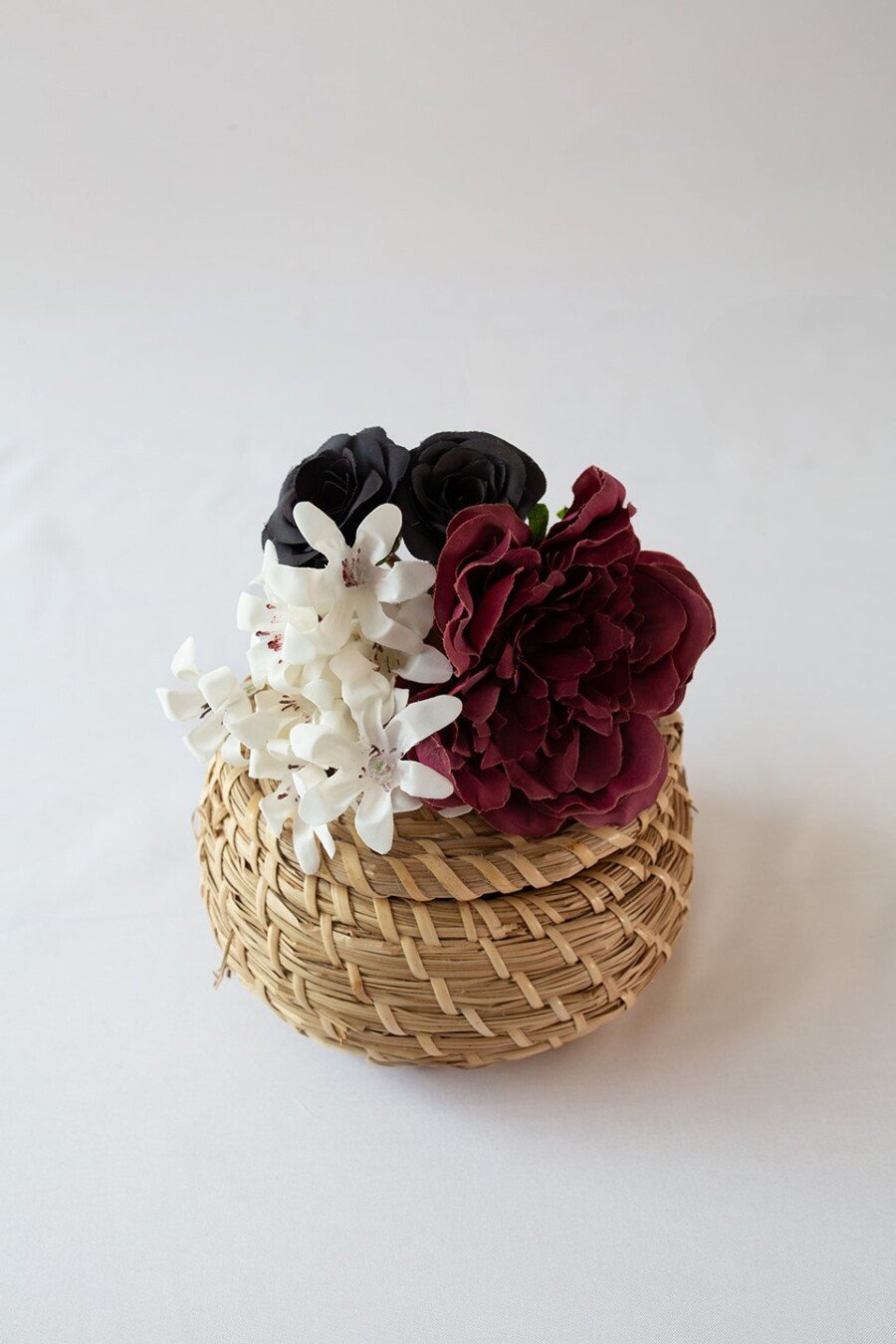 Ramillete peonias, rosas y hortensias